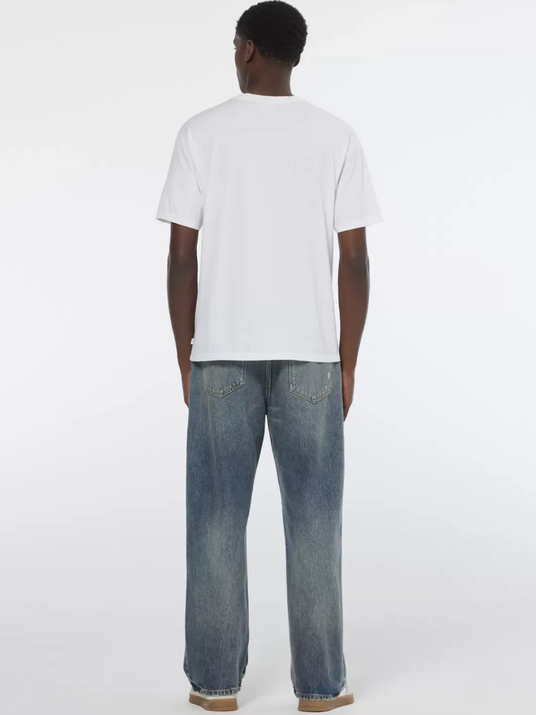 New Scotch & Soda Front chest artwork relaxed fit t-shirt