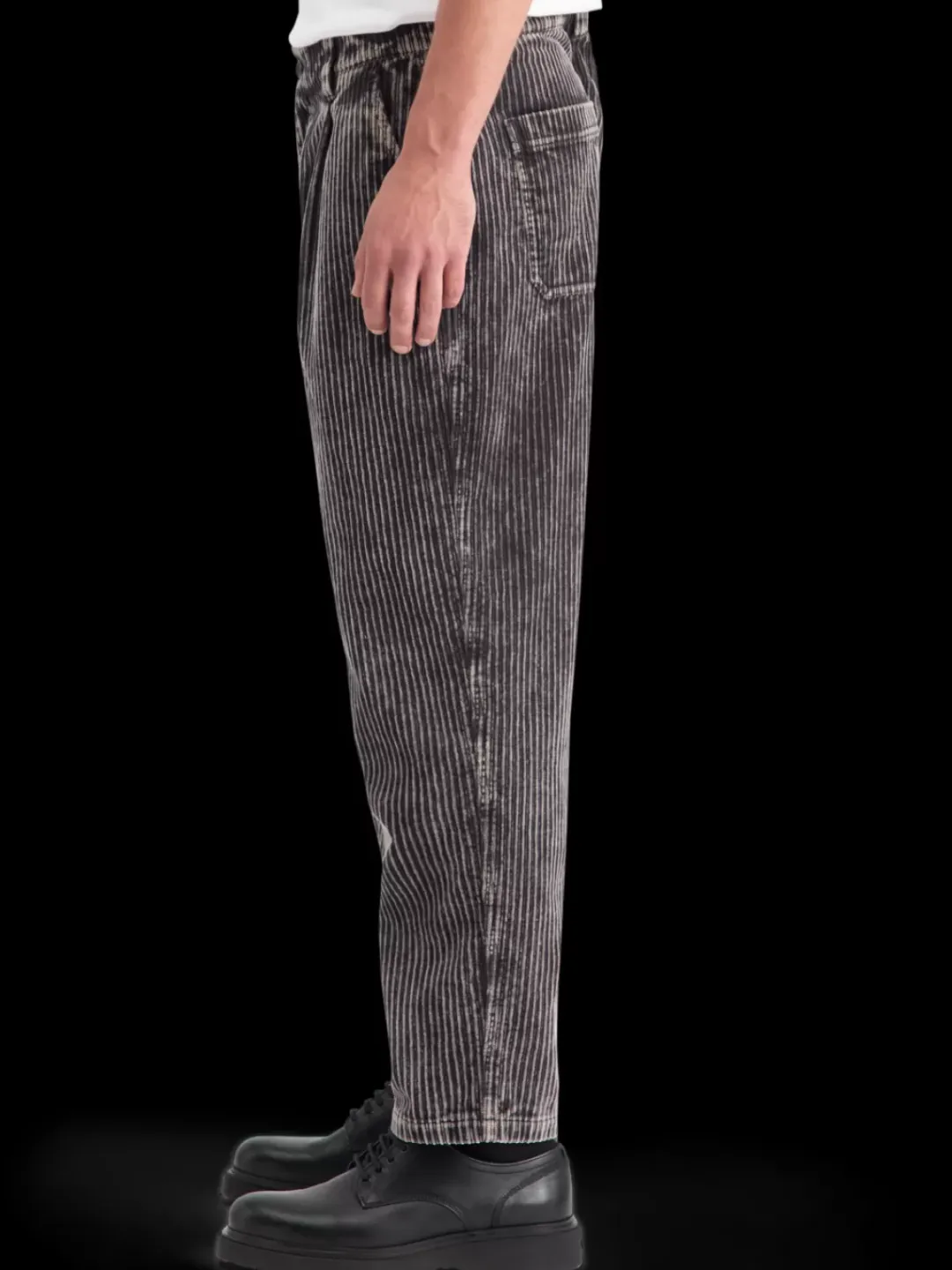 Fashion Scotch & Soda LOOSE TAPERED PLEATED WASHED CORDUROY CHINO Black